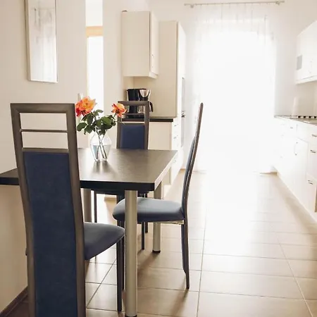 Kaufmann Apartment
